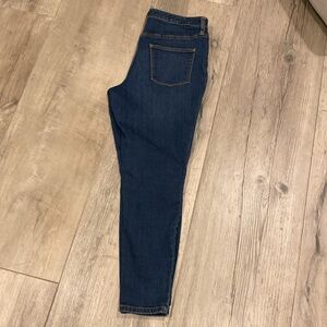 Universal Thred Women’s Jegging jeans size 12